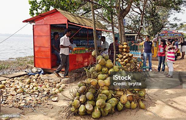 Dimensiones Del Mercado Foto de stock y más banco de imágenes de Bebida - Bebida, Cultura hindú, India