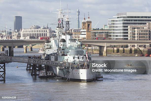 Hms Belfast En Londres Inglaterra Foto de stock y más banco de imágenes de Aire libre - Aire libre, Armada, Asentamiento humano