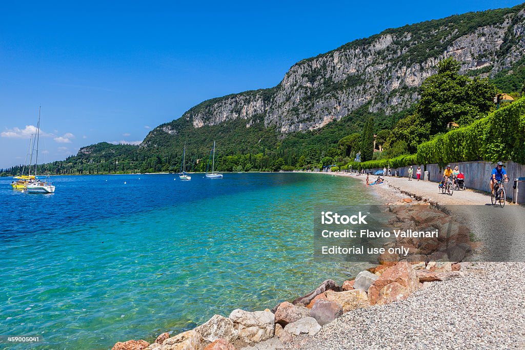 No Lago de Garda, Itália - Foto de stock de Andar royalty-free