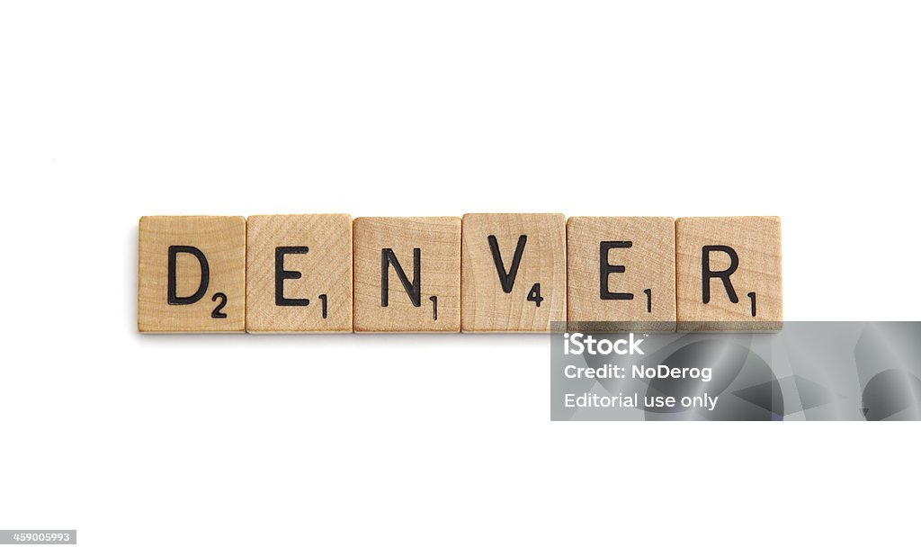 Denver in Scrabble Buchstaben Fliesen - Lizenzfrei Alphabet Stock-Foto