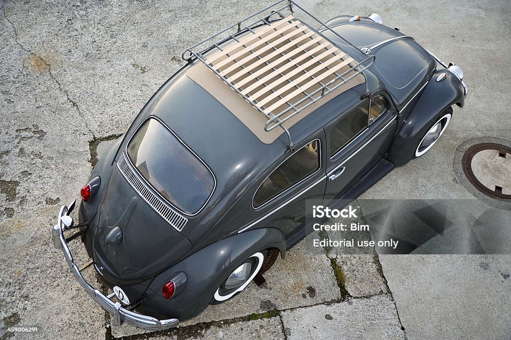 빈티지 1963 Volkswagen 딱정벌레, 엘리베이티드 보기 - 로열티 프리 Volkswagen Beetle 스톡 사진