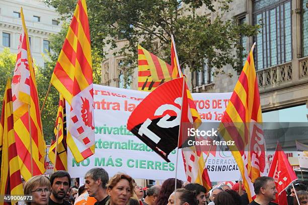 Protesta En Barcelona Foto de stock y más banco de imágenes de Costo - Costo, Manifestación, Austeridad
