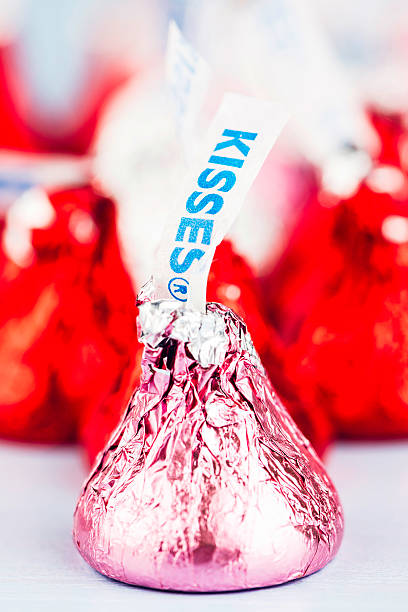 hershey s kisses doce para dia dos namorados - hersheys imagens e fotografias de stock