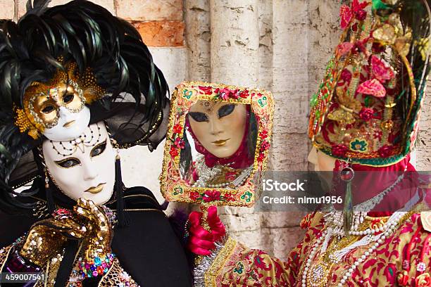 Maske Spiegeln Sich Im Karneval Von Venedig 2013 Stockfoto und mehr Bilder von 2013 - 2013, Blau, Bunt - Farbton