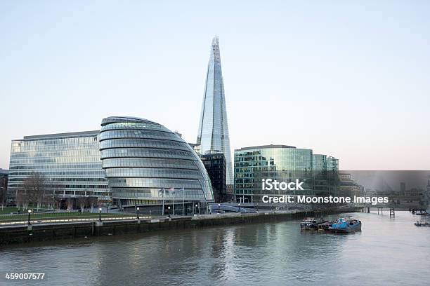 O Shard De Southwark Londres - Fotografias de stock e mais imagens de Afiado - Afiado, Alto - Descrição Física, Ao Ar Livre