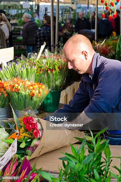 Columbia Road Blumenmarkt London Stockfoto und mehr Bilder von Anzahl von Menschen - Anzahl von Menschen, Bauernmarkt, Beengt
