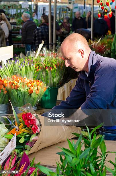 Columbia Road Flower Market Londra - Fotografie stock e altre immagini di Adulto - Adulto, Affollato, Ambientazione esterna