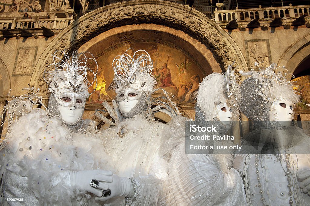 White Silver maski i Basilica 2013 Karnawał w Wenecji we Włoszech - Zbiór zdjęć royalty-free (Bazylika)