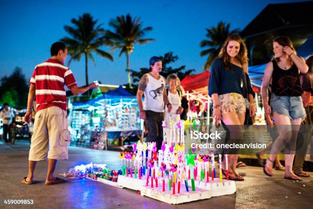 Louangphrabang Nocnym Rynku - zdjęcia stockowe i więcej obrazów Azja - Azja, Azja Południowo-Wschodnia, Fotografika