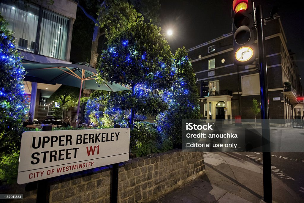 London Street de nuit - Photo de City of Westminster - Londres libre de droits