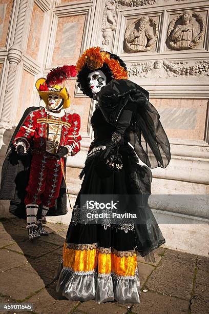 Preto E Vermelho De Máscaras Em San Zacharias Veneza Itália - Fotografias de stock e mais imagens de Adulto