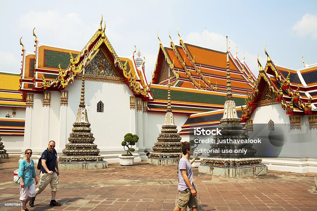 Andar em Wat Pho - Royalty-free Adulto Foto de stock