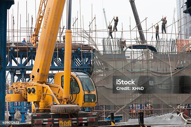 Edificio En China Foto de stock y más banco de imágenes de Accesorio de cabeza - Accesorio de cabeza, Adulto, Aire libre