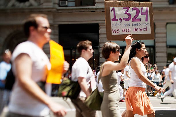orgullo gay de nueva york de marzo - protest editorial people travel locations fotografías e imágenes de stock