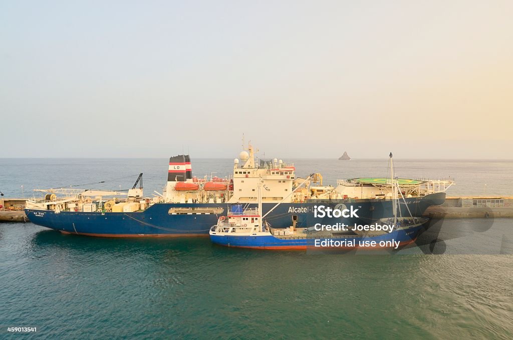 Cavo sdraiati nave In Capo Verde - Foto stock royalty-free di Affettuoso