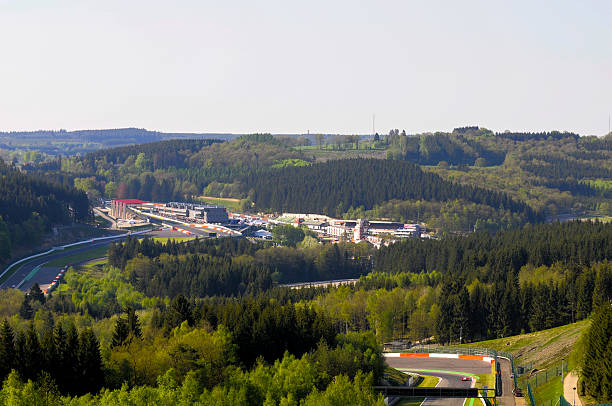 spa francorchamps - formula one racing photos et images de collection