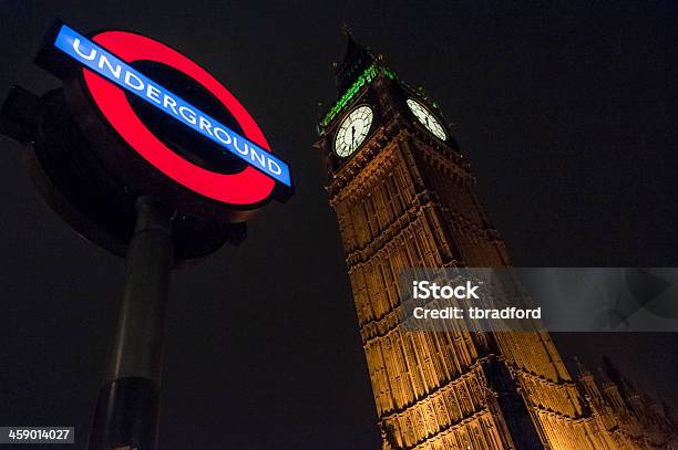 Big Ben Und London Undergroundschild Bei Nacht Stockfoto und mehr Bilder von Abenddämmerung - Abenddämmerung, Architektur, Beleuchtet