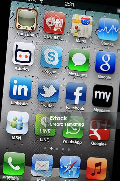소셜 미디어 어플 Iphone Apple Computers에 대한 스톡 사진 및 기타 이미지 - Apple Computers, Brand Name Online Messaging Platform, CNN