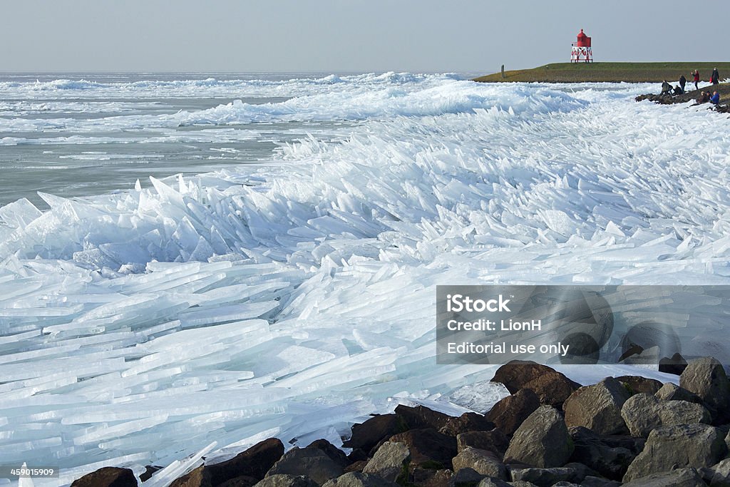 Deriva di ghiaccio, spinto dal forte vento - Foto stock royalty-free di Ambientazione esterna