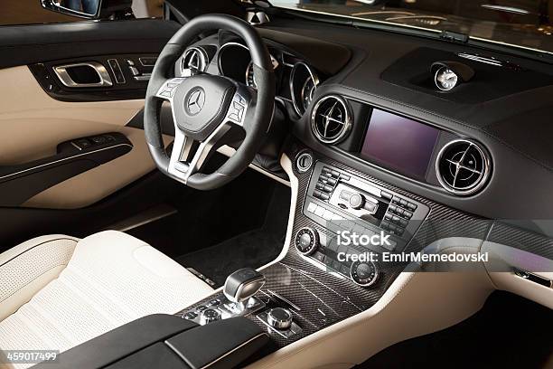 Mercedesbenz Sl55 Amg Kabriolet Wewnętrznych - zdjęcia stockowe i więcej obrazów Kokpit - Kokpit, Mercedes-Benz, Samochód