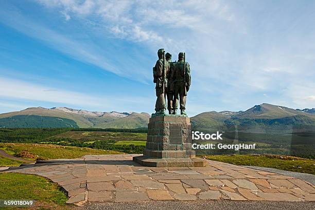 Commando Memorial Stock Photo - Download Image Now - Commando Memorial, Memorial, Poppy - Plant