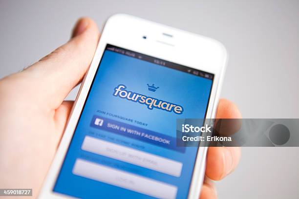 Foursquare — стоковые фотографии и другие картинки Apple Computers - Apple Computers, GAFAM, iPhone