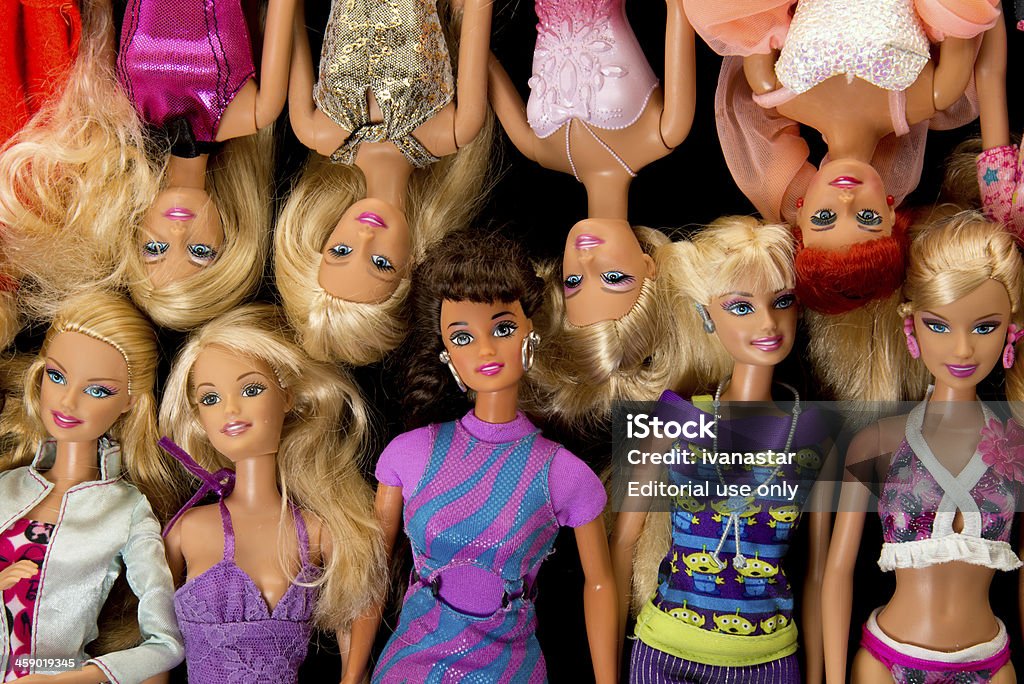 Bunch Of Barbie Fashon Dolls Stock Photo - Download Image Now - Fashion Doll,  Mattel Inc., Women - iStock