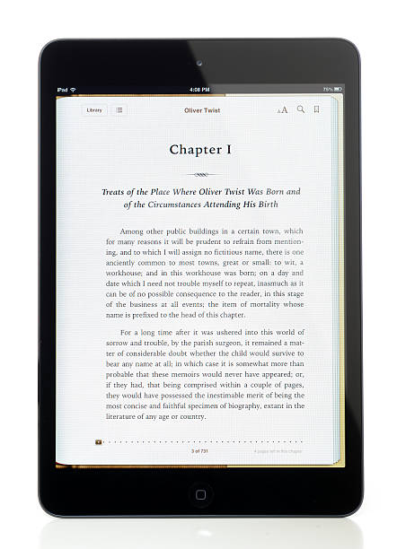 e-book na ipad mini - chapter one zdjęcia i obrazy z banku zdjęć