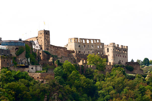 zamek burg rheinfels - rheinfels zdjęcia i obrazy z banku zdjęć