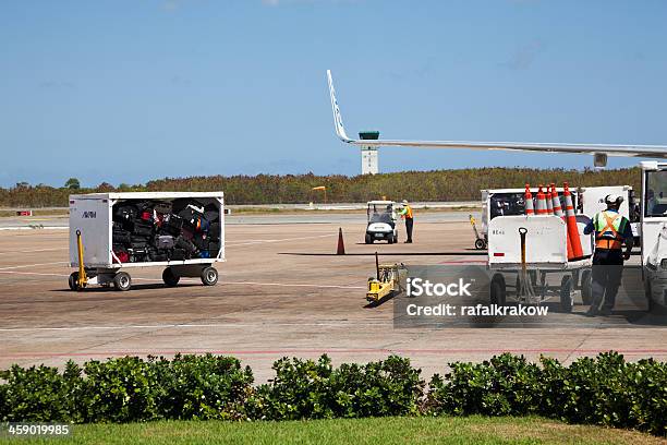 Aeroporto Di Punta Cana Nella Repubblica Dominicana - Fotografie stock e altre immagini di Aereo di linea