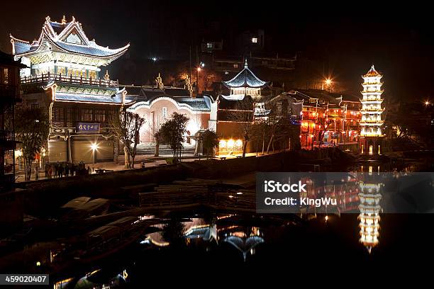 Stare Miasto W Fenghuang W Nocy W Chinach - zdjęcia stockowe i więcej obrazów Architektura - Architektura, Azja, Bez ludzi