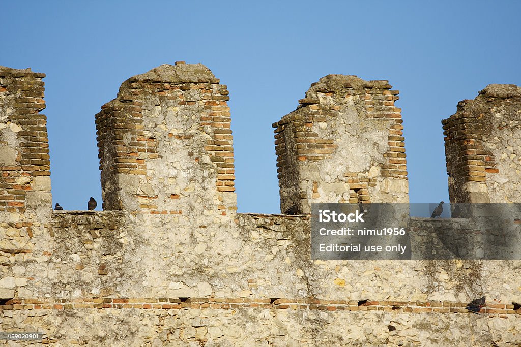 Soave Crenellated murs du château, Vérone (Italie) - Photo de Antique libre de droits