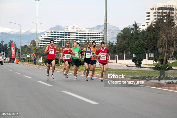 Photo libre de droit de Les Coureurs Du Marathon banque d'images et plus d'images libres de droit de Activité - Activité, Activité de loisirs, Activité physique