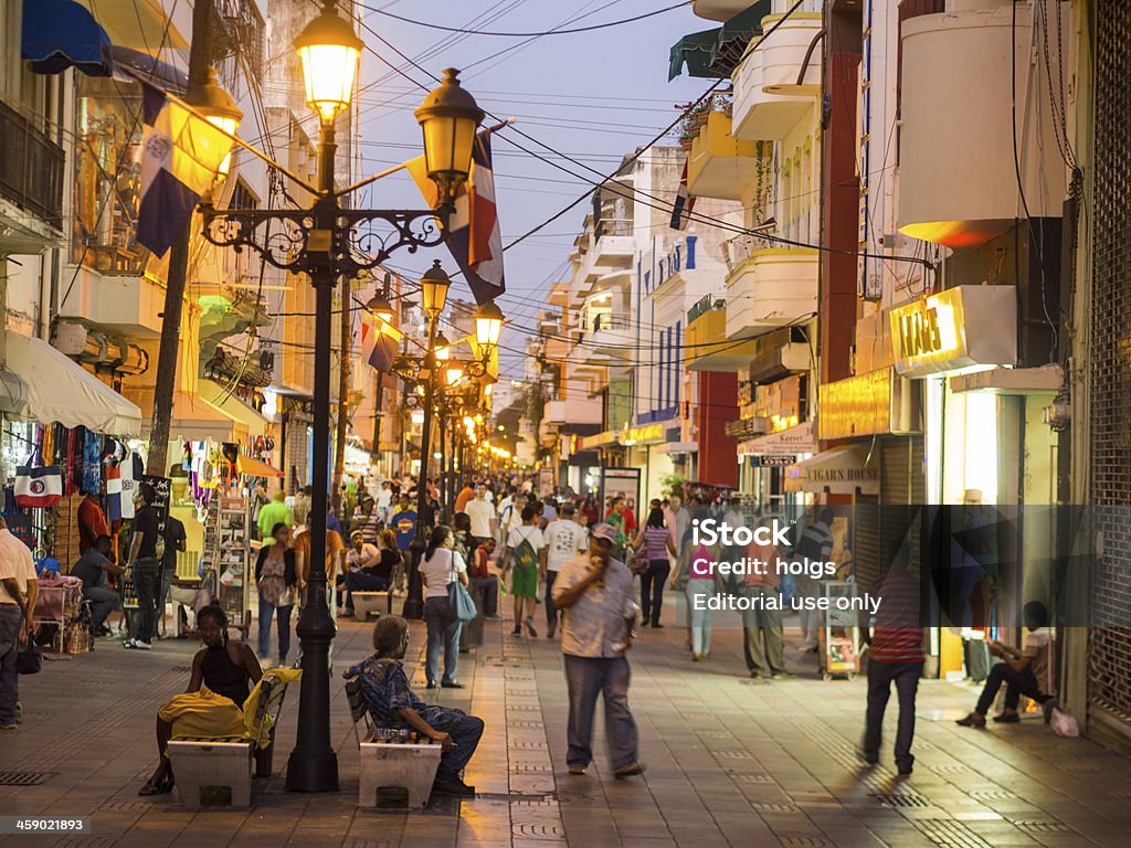 Calle peatonal, Santo Domingo, República Dominicana - Foto de stock de República Dominicana libre de derechos