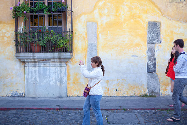 antigua - editorial guatemala antigua tourist zdjęcia i obrazy z banku zdjęć