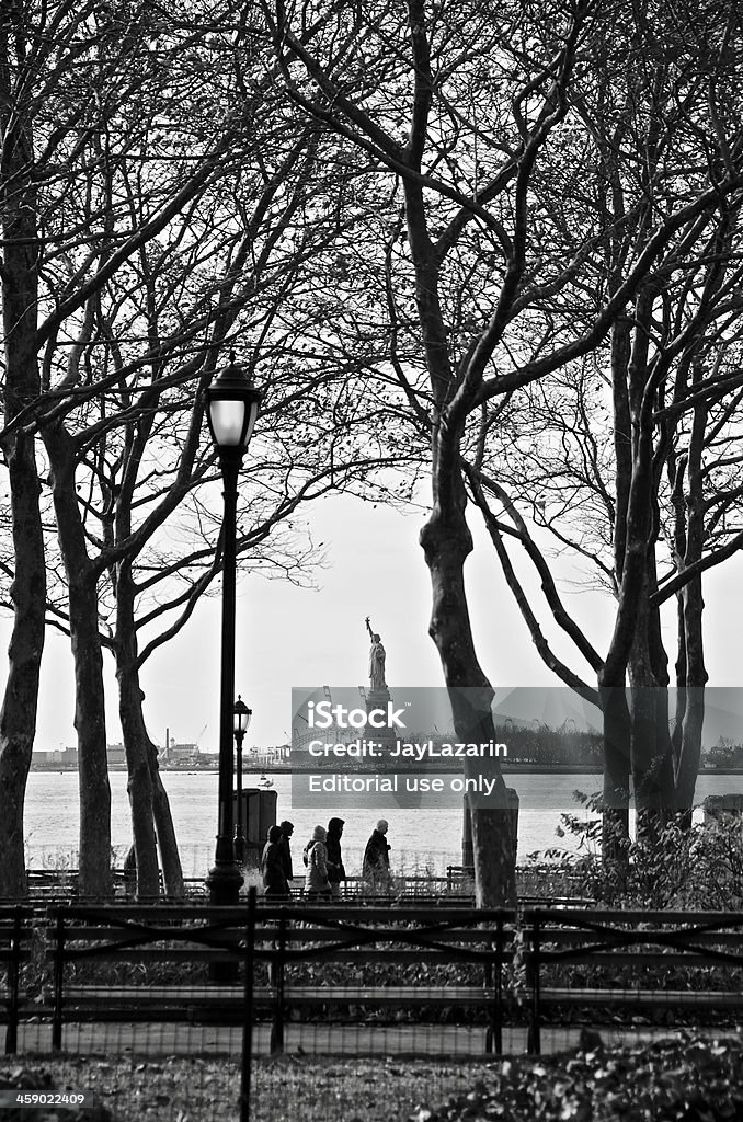 Estatua de la libertad de Battery Park, Lower Manhattan, ciudad de Nueva York - Foto de stock de Agua libre de derechos