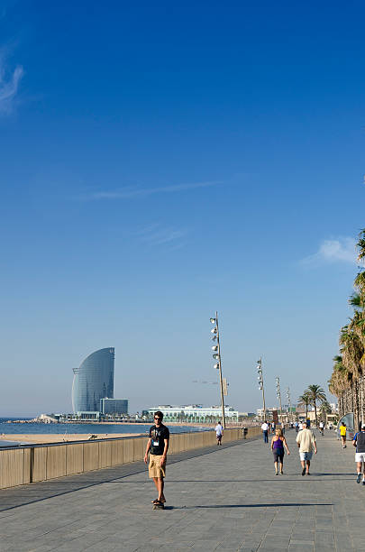바르셀로나 해변 산책로 스톡 사진