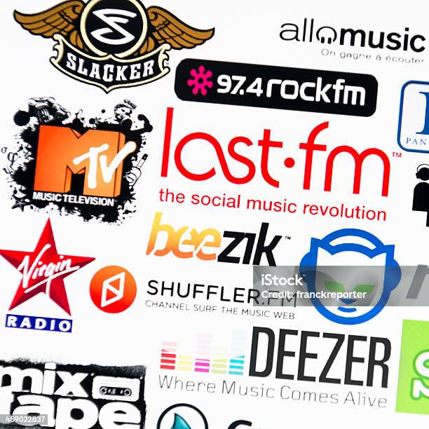 가장 유명한 Logotype 무료 웹사이트를 소리 경청 MTV에 대한 스톡 사진 및 기타 이미지 - MTV, Brand Name, LCD