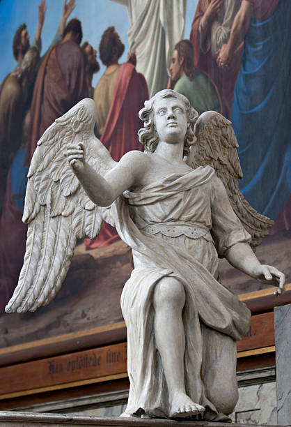 angel in trinitatis kirche, kopenhagen, dänemark - denmark indoors church angel stock-fotos und bilder