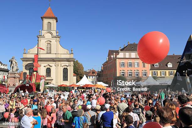 Venetian Fair In Ludwigsburg Stockfoto und mehr Bilder von Ausstellung - Ausstellung, Menschenmenge, Anzahl von Menschen