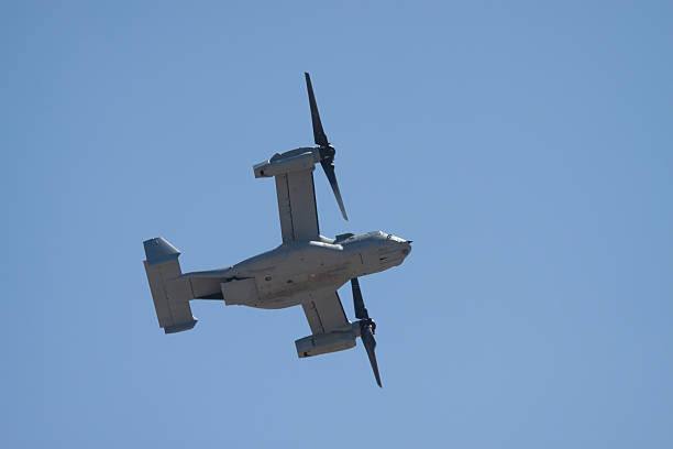 osprey helicóptero abaixo - helicopter boeing marines military - fotografias e filmes do acervo