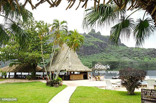 Bali Hai Resort De Moorea Foto de stock y más banco de imágenes de Agua - Agua, Aire libre, Bar