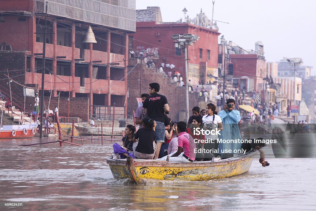바라나시 in 우타르프라데시, 인도 - 로열티 프리 강 스톡 사진