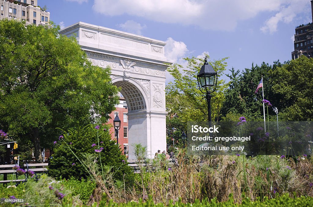 Arco di Washington Square a Greenwich Village, New York City - Foto stock royalty-free di Ambientazione esterna