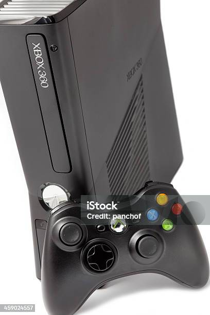 Xbox 360 Consola De Juegos Foto de stock y más banco de imágenes de Color negro - Color negro, Control, Fondo blanco