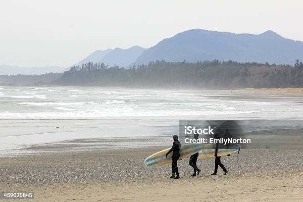 Foto de Surfe Em Long Beach e mais fotos de stock de Andar - Andar, Areia, Arrebentação