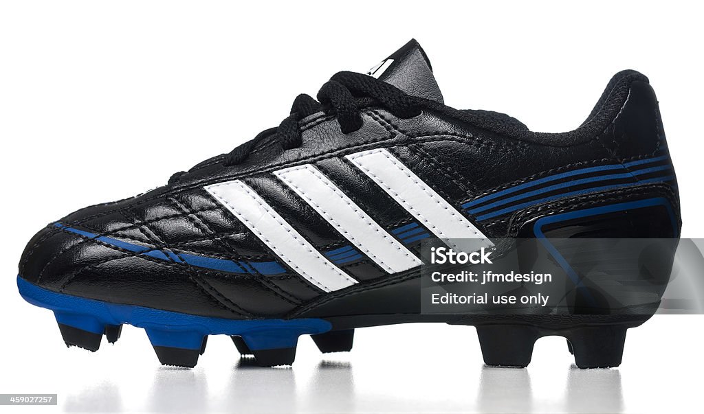 Dirigir otro Salida Adidas Puntero Soccer Kid Shoe Stock Photo - Download Image Now - Adidas,  Black Color, Blue - iStock