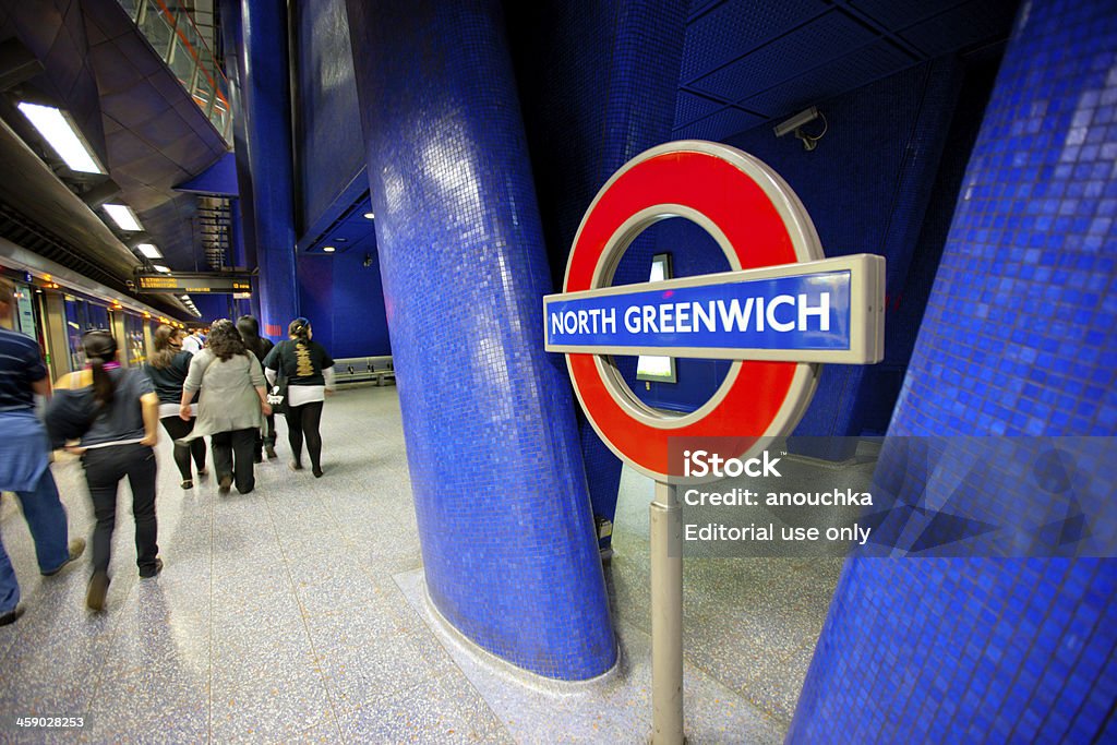 North Greenwich estación de metro, Londres - Foto de stock de Adulto libre de derechos