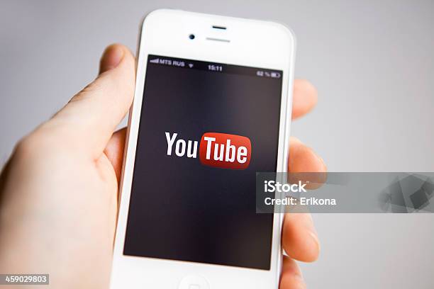 Youtube - Fotografie stock e altre immagini di YouTube - YouTube, IPhone, Smart phone