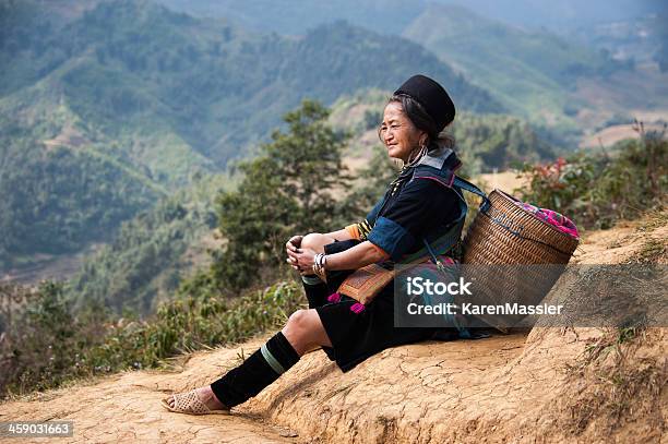 Foto de Mulher Vietnamita Étnicos e mais fotos de stock de Adulto - Adulto, Arrozal, Asiático e indiano